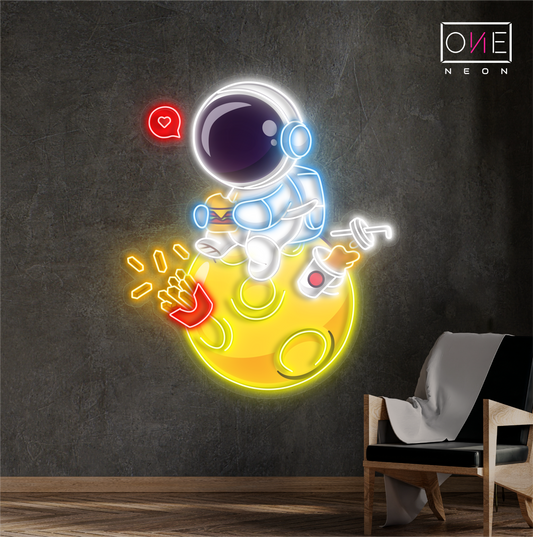 Enseigne néon LED "Astronaute savourant de la nourriture"