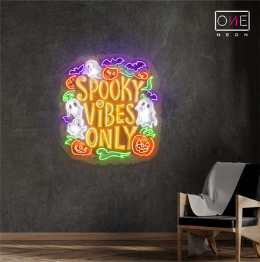 Enseigne néon LED "Spooky Vibes Only"