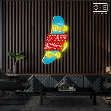 Enseigne néon LED "Skate More"